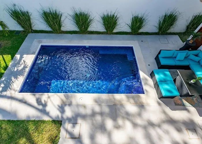 Ultramodern Townhome With An Inviting Coastal Design And Lush Outdoor Oasis With A Private Pool * Playa Flamingo