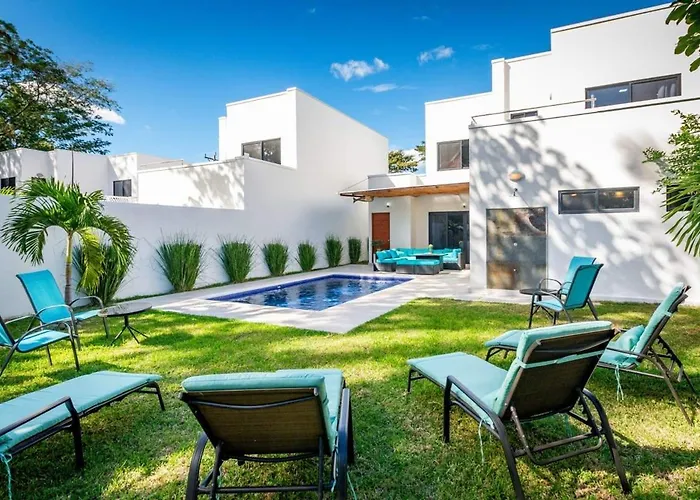 Ultramodern Townhome With An Inviting Coastal Design And Lush Outdoor Oasis With A Private Pool Holiday home Playa Flamingo