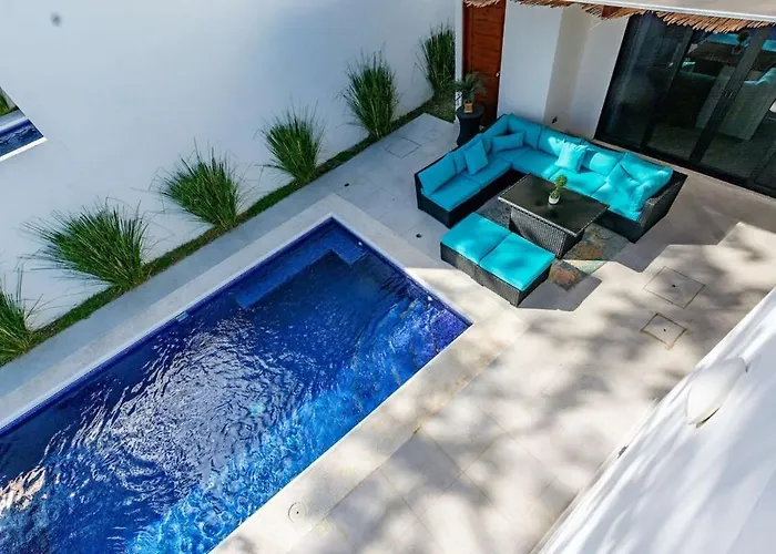 Holiday home Ultramodern Townhome With An Inviting Coastal Design And Lush Outdoor Oasis With A Private Pool Playa Flamingo