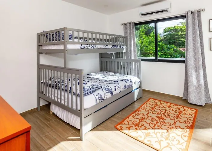 Holiday home Ultramodern Townhome With An Inviting Coastal Design And Lush Outdoor Oasis With A Private Pool *