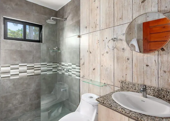 Holiday home Ultramodern Townhome With An Inviting Coastal Design And Lush Outdoor Oasis With A Private Pool