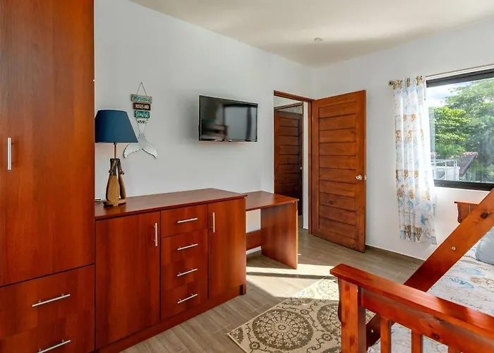 Ultramodern Townhome With An Inviting Coastal Design And Lush Outdoor Oasis With A Private Pool Holiday home Playa Flamingo